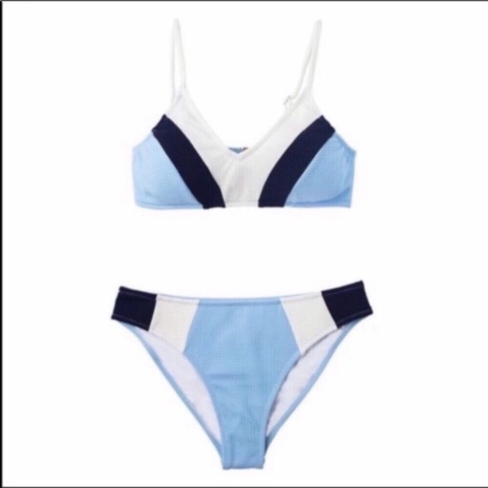 Cupshe Blue and White Colorblock Bikini NEW